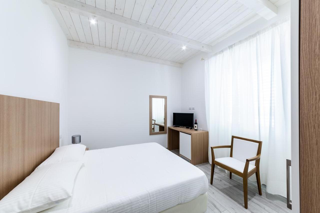 La Promenade Rooms & Suites Olbia Eksteriør billede
