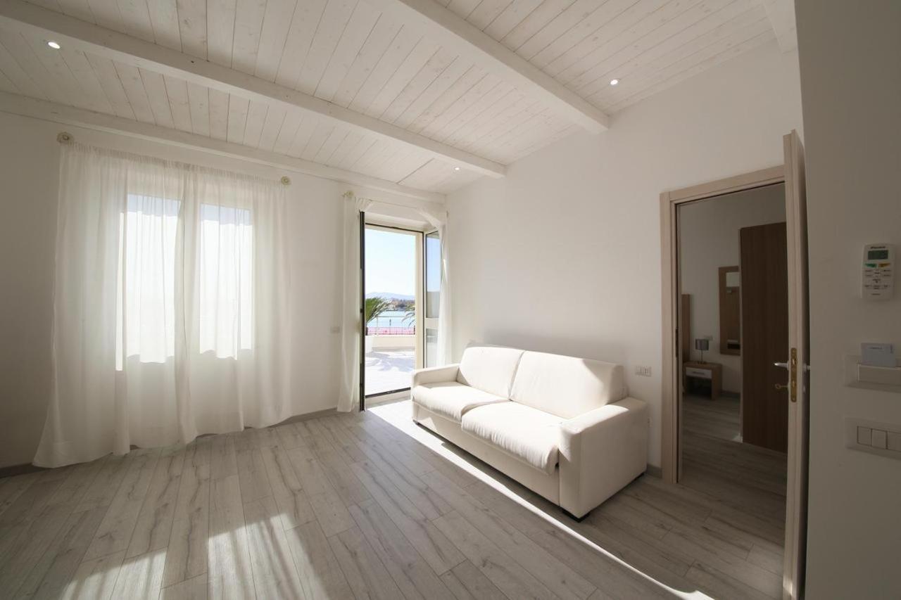 La Promenade Rooms & Suites Olbia Eksteriør billede